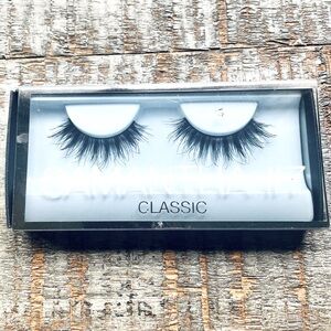 HUDA BEAUTY LASHES